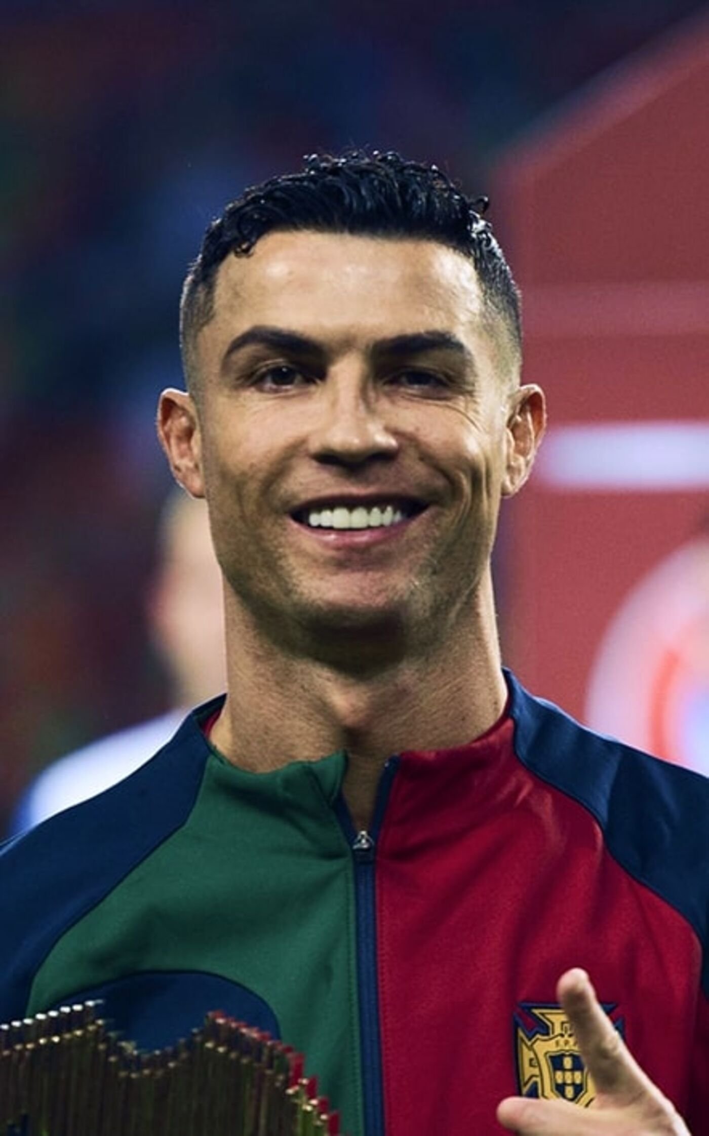découvrez les détails de la taille et du poids de cristiano ronaldo en 2025. plongez dans les statistiques et le parcours physique de cette légende du football à travers les années.