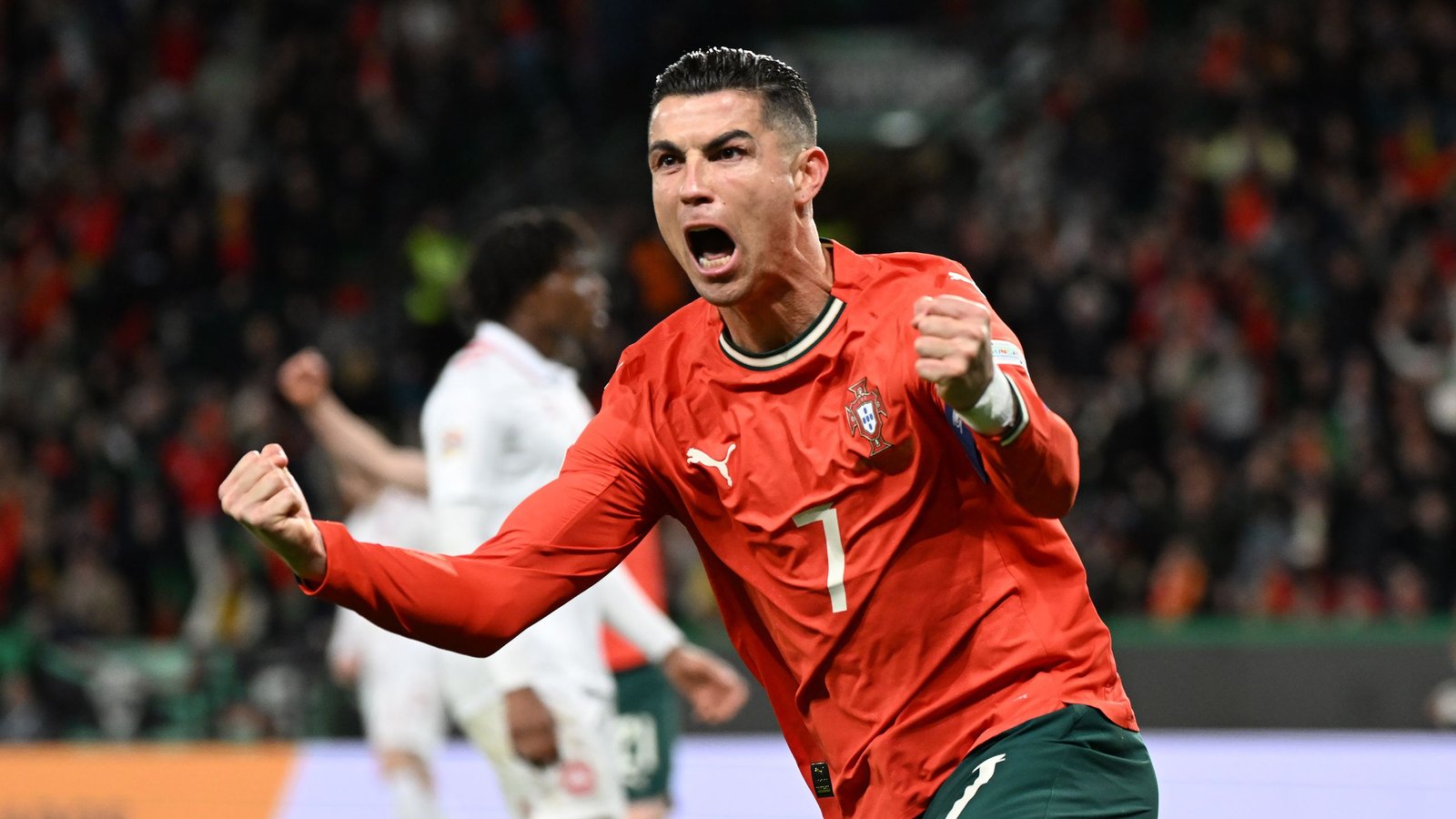 découvrez l'âge de cristiano ronaldo lors de la coupe du monde 2026, ainsi que l'impact de carles puyol sur le football. analysez leur héritage et leurs contributions au jeu à l'aube de cette grande compétition.