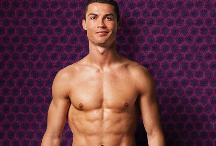 découvrez les secrets de la préservation physique de ronaldo, l'une des légendes du football. explorez les méthodes d'entraînement, la nutrition et les soins personnalisés qui lui permettent de maintenir un niveau de performance exceptionnel tout au long de sa carrière.