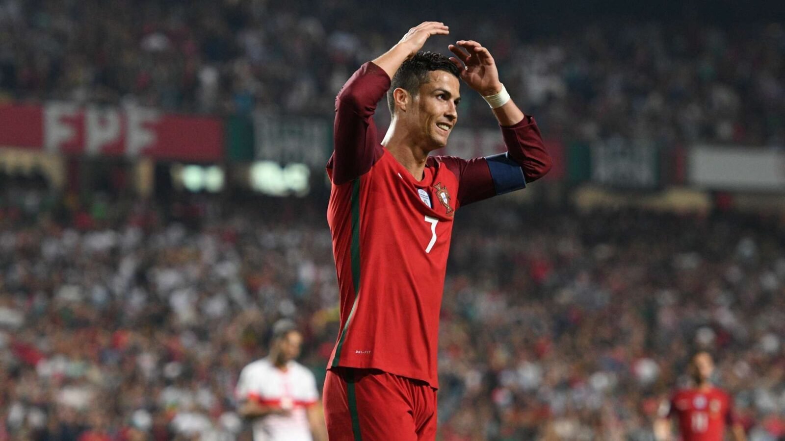 découvrez les secrets de la préparation mentale de cristiano ronaldo : techniques, routines et conseils pour booster votre performance et atteindre vos objectifs comme un champion.